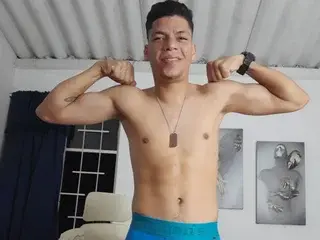 Streamate Private Sex Chat of MikeGuzman