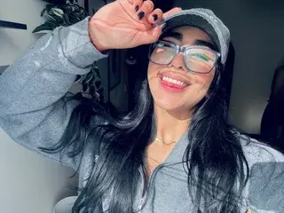 Streamate Watch Live Sex Cams of IsabellaaDiior