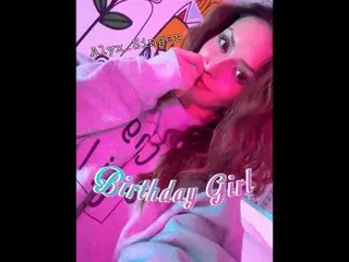 Streamate Best Webcam of Alyx_Singer