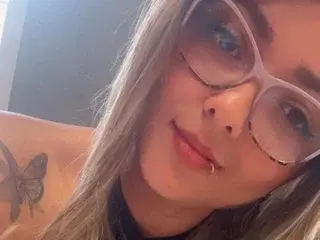 Streamate Live Porn of Yara_Zaynab