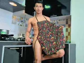 Streamate Nude Webcam of Leo_Hot_049