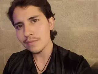 Streamate Live Porn of AxelMontes