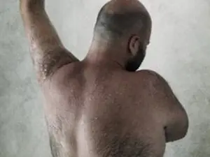 Streamate Free Porn Cam of ItalianBear78