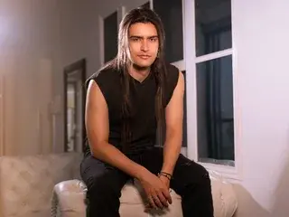 Streamate Live Porn of LucaHoffman