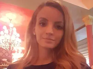 Streamate Free Porn Cam of VerraSweet4You