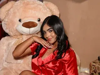 Streamate Watch Live Sex Cams of MiaaCaastro