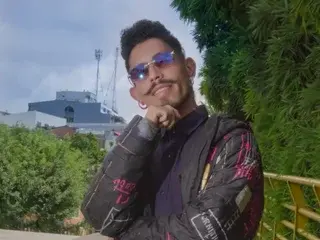 Streamate Free Porn Cam of NoahTylor