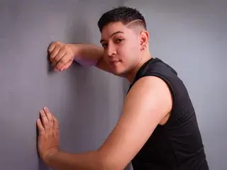 Streamate Sex Cam of NicoHoffman