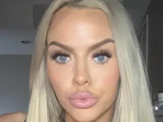 Streamate Best Webcam of GoddessBuffBarbie
