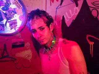 Streamate Watch Live Sex Cams of Destroyer_Dan