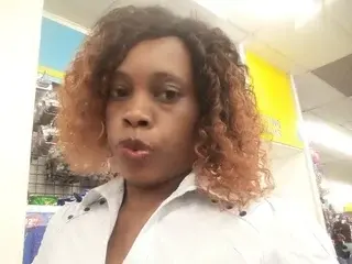 Streamate Live Porn of ShyQueen25