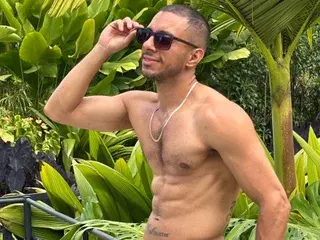 Streamate Sex Chat of LelouchMaster