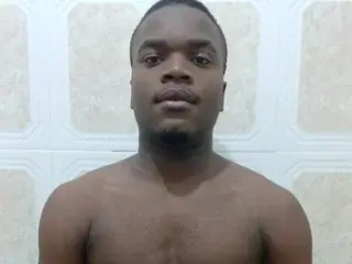 Streamate Nude Webcam of Ben_Casttro