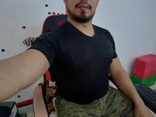 Streamate Free Live Porn of KalethBigDick88