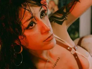 Streamate Live Sex Cam of Halistone18