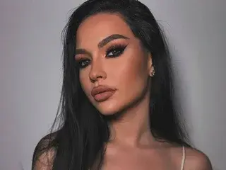 Streamate Private Sex Chat of Sasha_Lorrenz