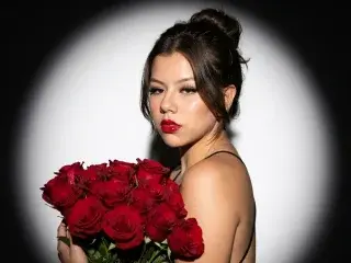 Streamate Private Sex Chat of SkyValentiinee