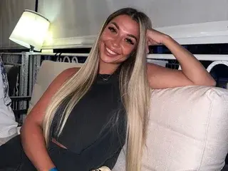 Streamate Live Sex Cam of AssmerisingX