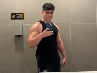 Streamate Live Sex Cam of Jared_Rosse