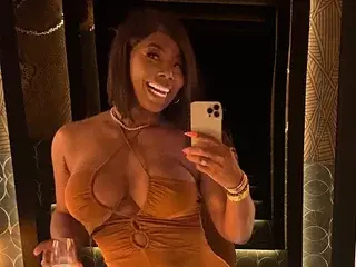 Streamate Live Sex Cam of TsFoxx