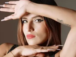 Streamate Sex Cam of ReeyaSimos