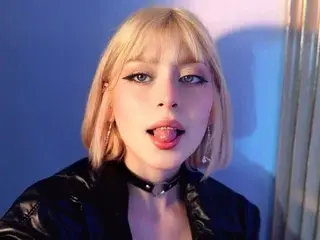 Streamate Live Porn of Alice_Valentine