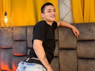 Streamate Live Sex of MatteoHun