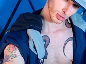 Streamate Nude Webcam of andrewxbi