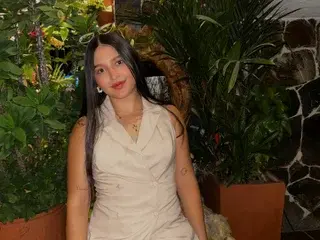 Streamate Nude Webcam of Jannett_Moore