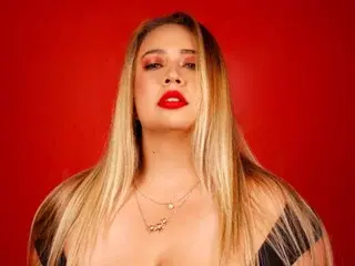 Streamate Best live sex cam show of Danicellier