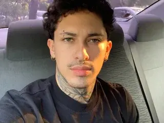 Streamate Adult Webcam of StevenNavarro