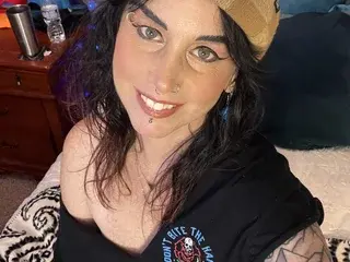 Streamate Free Live Porn of Punkylux