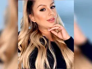 Streamate Free Live Porn of Hanna_Blondee