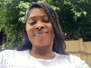 Streamate Free Porn Cam of SWEETPEACHES21