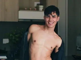 Streamate Best live sex cam show of Adamricci22