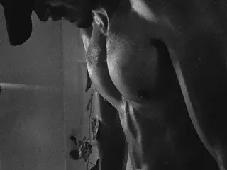 Streamate Live Porn of NicolaiKarav