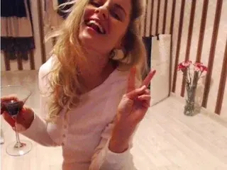 Streamate Sex Cam of xShineLanax