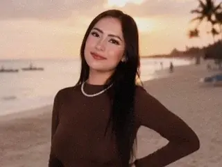 Streamate Sex Cam of DenniseHilton