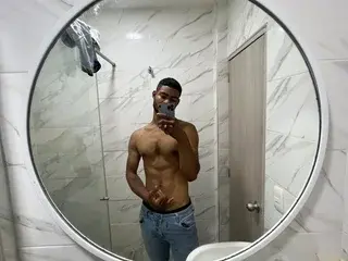 Streamate Best live sex cam show of pandablack18