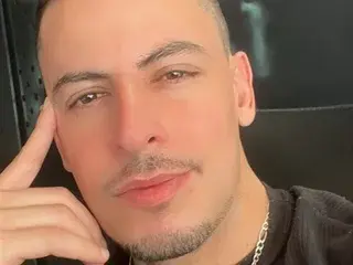 Streamate Live Sex Cam of scottymusic