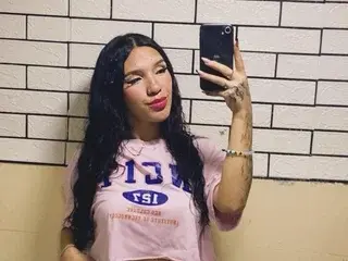 Streamate Nude Webcam of Naomi_Lux