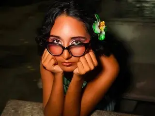 Streamate Live Sex Cam of AmelieRosee