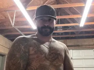 Streamate Adult Webcam of Bigdtattooed