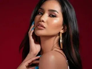 Streamate Live Sex of DevonAly