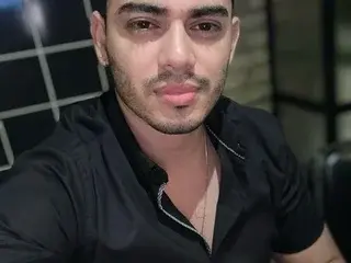 Streamate Nude Webcam of BrunoOcconer