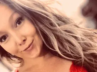 Streamate Sex Cam of DeepThroatDarling
