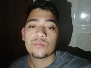 Streamate Watch Live Sex Cams of LiomReach