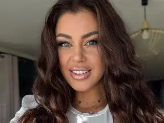 Streamate Live Sex of Amida_Chris