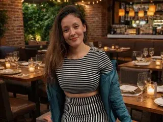 Streamate Free Porn Cam of CynthiaMore