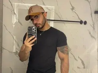 Streamate Watch Live Sex Cams of hairyboyx